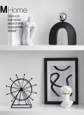 现代高级感样板间酒柜装饰摆件