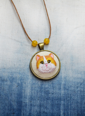 手工刺绣猫咪小物件日系毛衣链