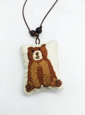 原创设计风手工刺绣女士毛衣链