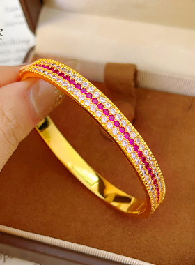 女沙金三排钻闪动蔷薇贵妃手镯