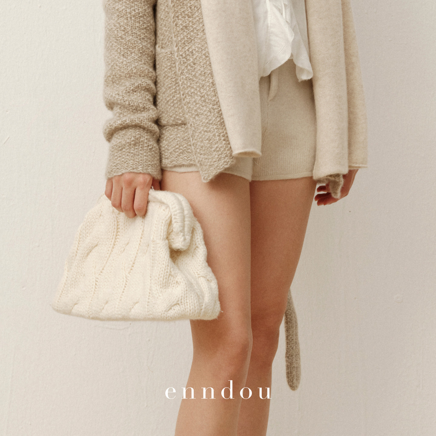 enndou  山羊绒混纺麻花云朵手提包原创设计感,淘宝优惠券,粉丝福利购,淘宝优惠卷