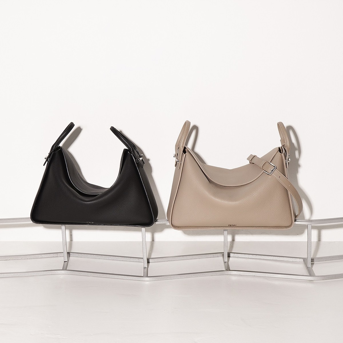 PEDRO牛皮大号DEMI秋千包Unisex大斜挎包PW2-75210180,淘宝优惠券,粉丝福利购,淘宝优惠卷