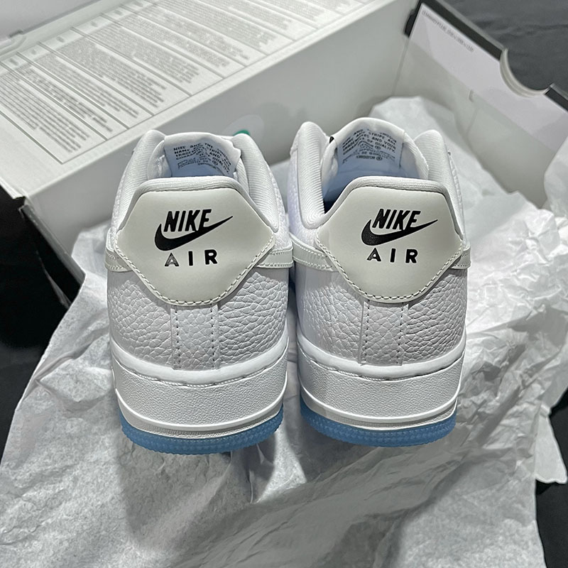 NIKE耐克AIR FORCE1女子空军一号低帮耐磨运动休闲板鞋DA8301-101-图0