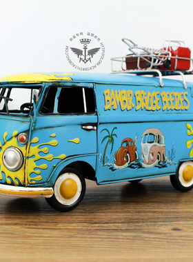 巴士手办动漫餐厅模型