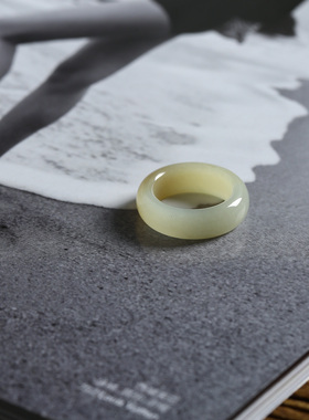 7号戒指 和田玉糖料糖玉泥鳅背小尺码圆弧素圈指环 尾戒 9174