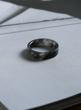 23号戒指 新疆和田玉青花籽料 籽玉墨玉大尺码中宽直切款指环2871