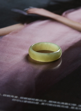 24号戒指 新疆和田玉糖料糖玉大尺码泥鳅背圆弧素圈指环 3253