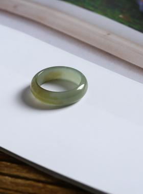 12号戒指 新疆和田玉糖料糖青玉泥鳅背圆弧素圈指环 2833