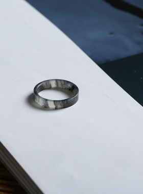 9号戒指 新疆和田玉青花籽料 籽玉窄条直切款薄款指环 2888