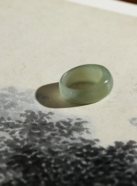 17号戒指 和田玉晴水青白馒头款指环 6582
