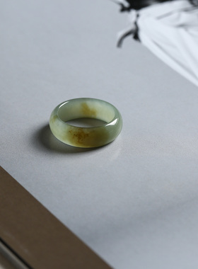 12号戒指 新疆和田玉糖料糖青玉泥鳅背圆弧素圈指环 9155