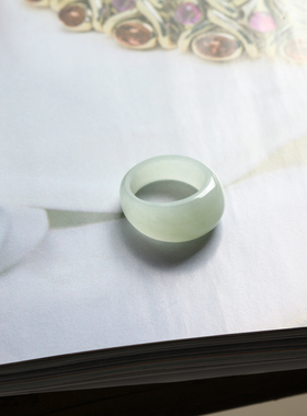 13号戒指 和田玉青白馒头款指环 4305