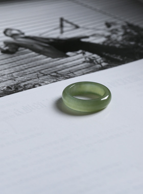 10号戒指 和田玉晴水青白鼓条小尺码圆弧素圈指环 尾戒 4410