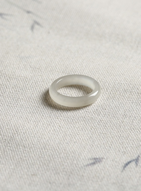 10号戒指 和田玉烟紫鼓条圆弧素圈指环 5804