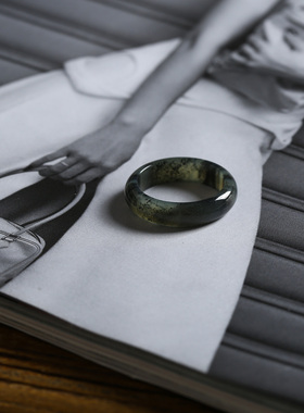 16号戒指 新疆和田玉青花泥鳅背圆弧素圈指环 325