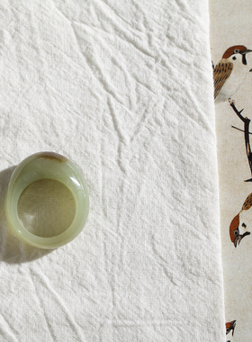 17号戒指 和田玉糖玉馒头款俏色指环 6935