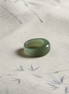 18号戒指 和田玉晴水青白馒头款指环 3011