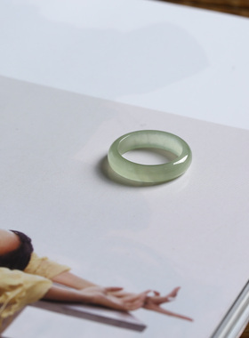 7号戒指 和田玉晴水青白小尺码圆弧素圈指环 尾戒 9128