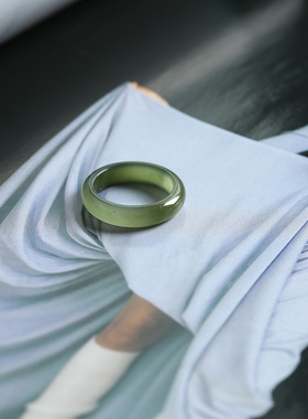 12号戒指 和田玉晴水青白圆弧素圈指环 3339