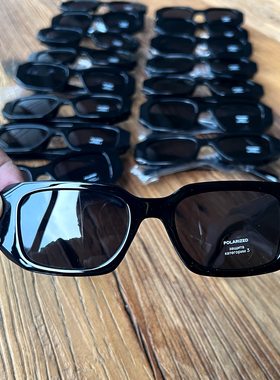 出行毕备强力阻紫外线遮光墨镜