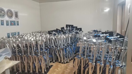 110cm-160cm aluminum alloy stilts can be customized telescopic tripod decoration artifact stage props SF