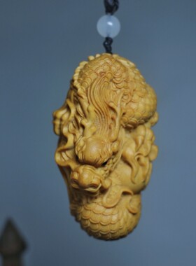 柏木雕刻网红爆款生肖手把件