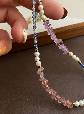 天然不规则绿色水晶石头碎金子项链女夏天海边度假风轻奢高级颈链