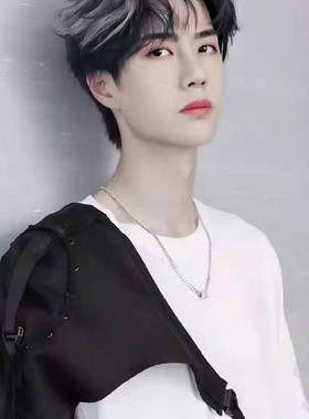 一博同款方块钛钢项链日韩个性百搭原宿男女吊坠锁骨链潮人嘻哈