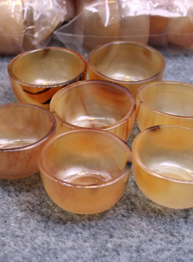 厂家直销天然牛角酒杯中国风工艺摆件白酒酒杯 牛角杯