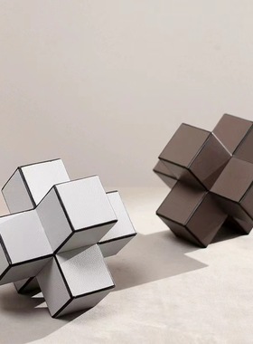 样板间男主人办公室书房桌面摆件桌垫书架相机模型售楼处软装饰品