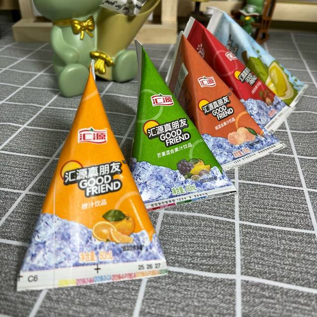Huiyuan True Friend Smoothie is a fruit drink that can be eaten frozen