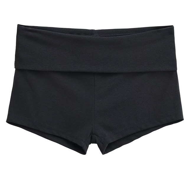 Women's lightweight and comfortable design cuffed shorts