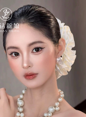 2026新款极简高级新娘头饰手工缎面大肠发圈复古港风婚纱礼服配饰