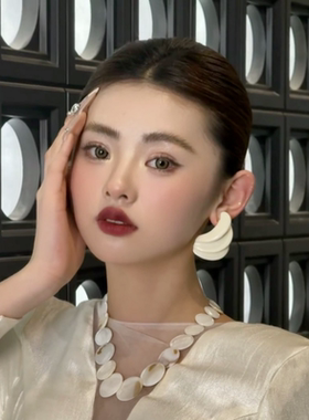 贝壳项链女轻奢小众设计耳饰锁骨