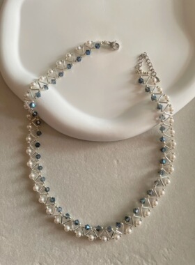 清冷感珍珠项链女小众高级手工串珠复古颈链项链