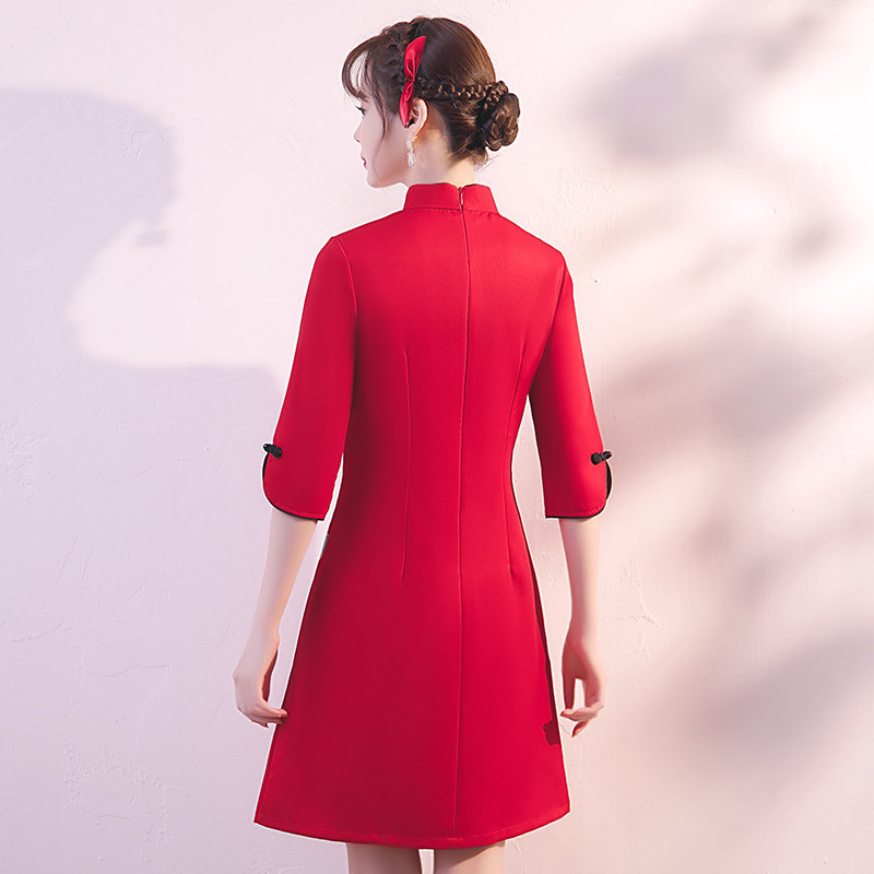 国潮旗袍2021年新款红色改良连衣裙 颜赋绣旗袍