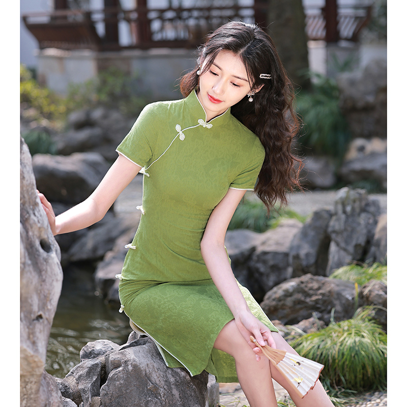 绿色2022年新款少女年轻棉麻旗袍 颜赋绣旗袍