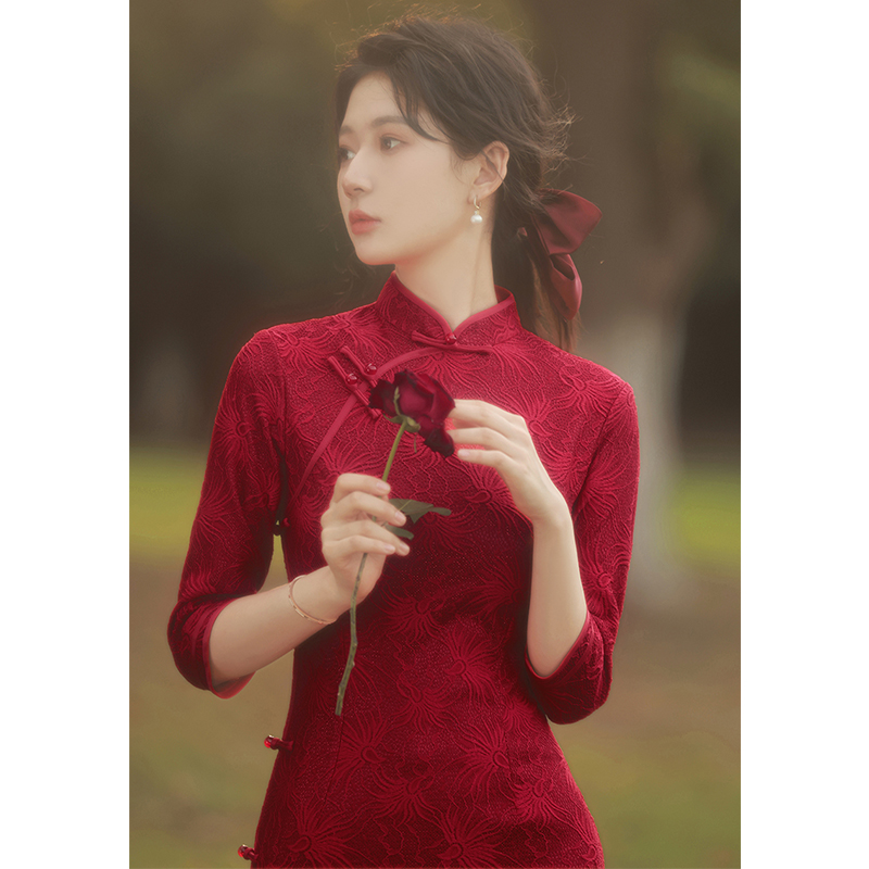 蕾丝旗袍年轻款高端气质冬季敬酒服 颜赋绣旗袍