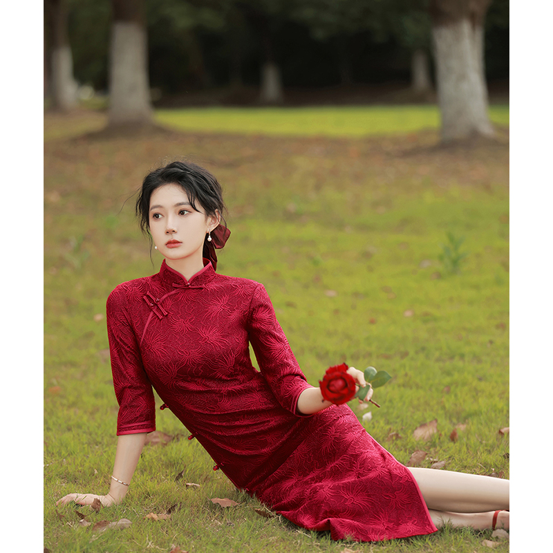 蕾丝旗袍年轻款高端气质冬季敬酒服 颜赋绣旗袍