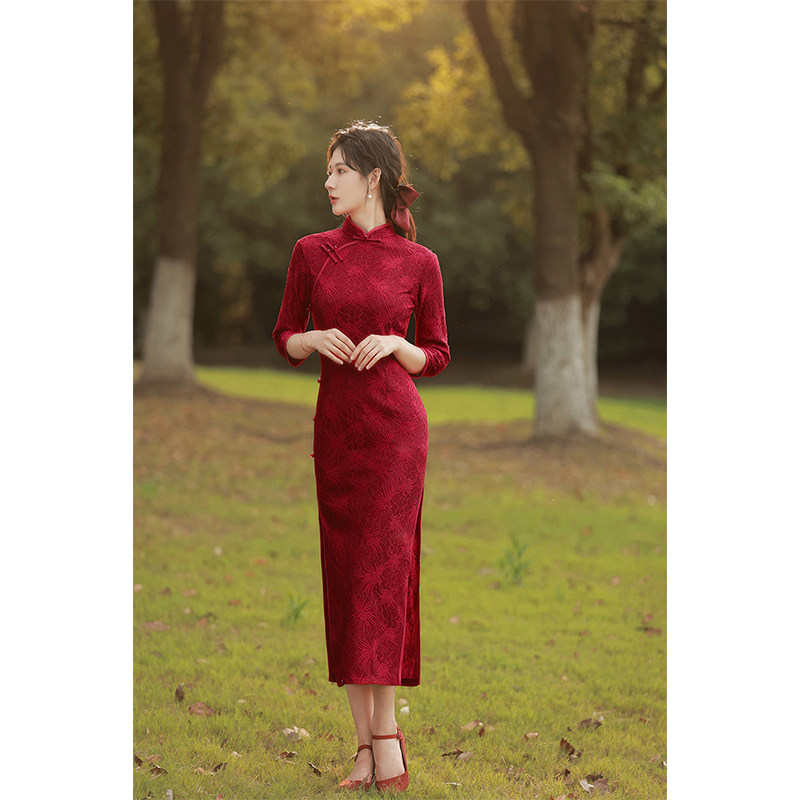 蕾丝旗袍年轻款高端气质冬季敬酒服 颜赋绣旗袍