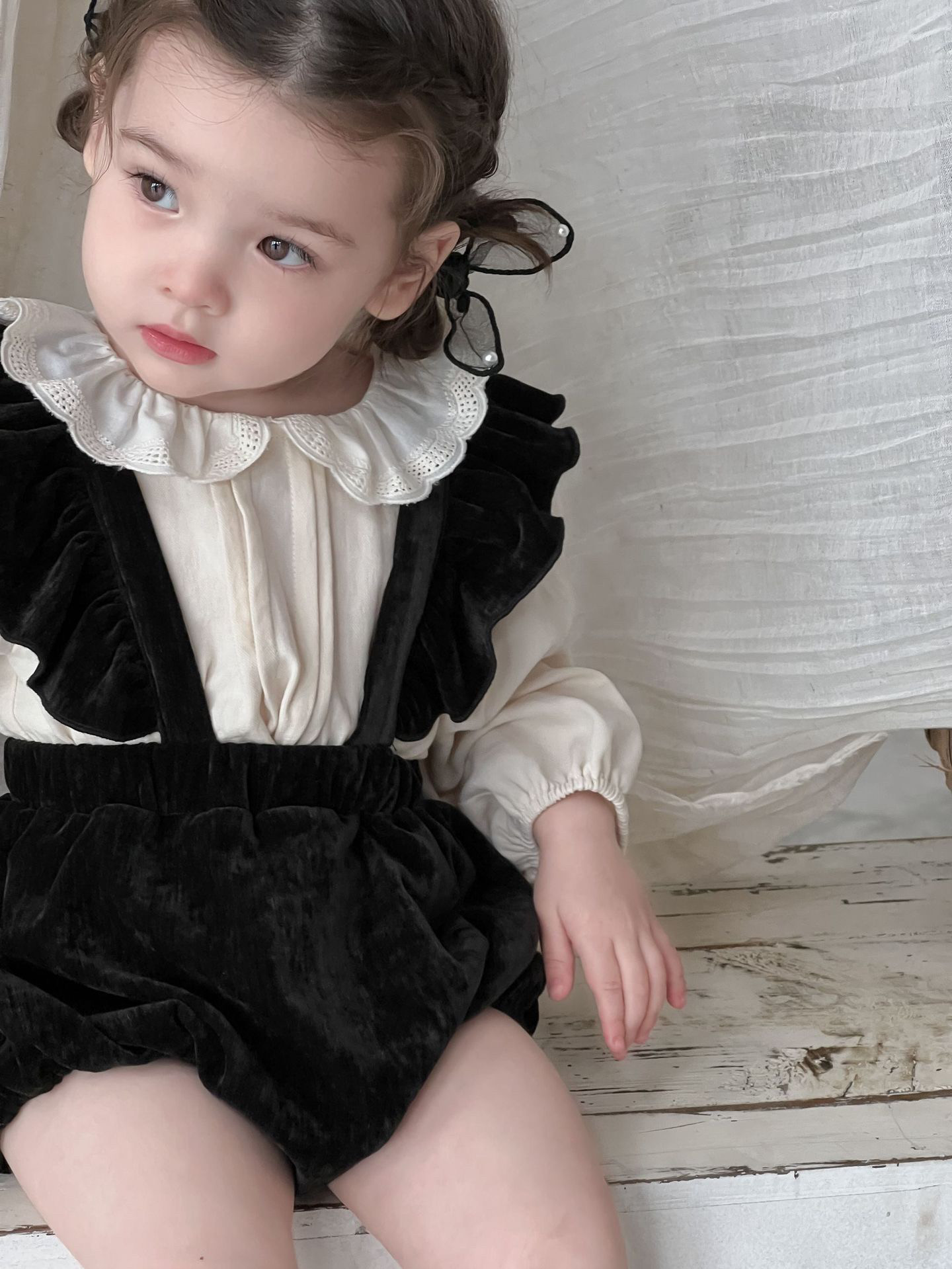 Galakoko25秋婴童荷叶边绒料赫本风短爬服搭米白花边领上衣两件套,淘宝优惠券,粉丝福利购,淘宝优惠卷