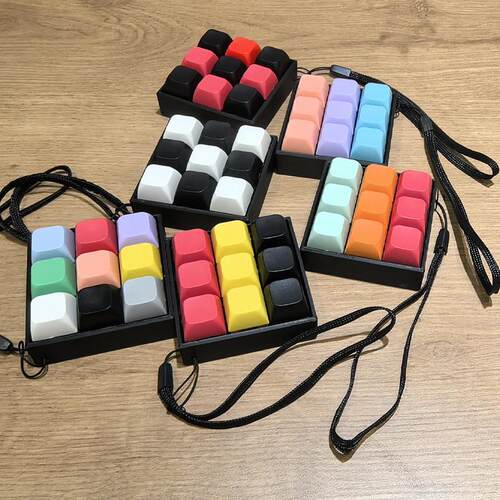 Decompression artifact button keychain pendant keyboard9键盘 - 图0