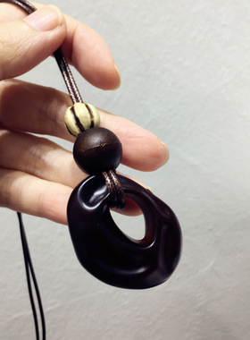 新中式名族风简约百搭仿木质爱心桃心形不规则几何项链毛衣链挂件