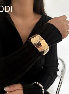 欧美跨境饰品 时尚椭圆串珠弹簧手镯 设计感宽面合金bracelet套装