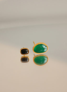 绿玉髓黑色豆不规则项链