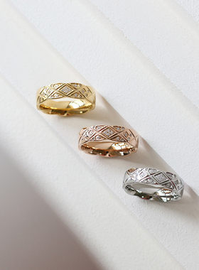 菱格交叉纹钛钢镀18K金女戒