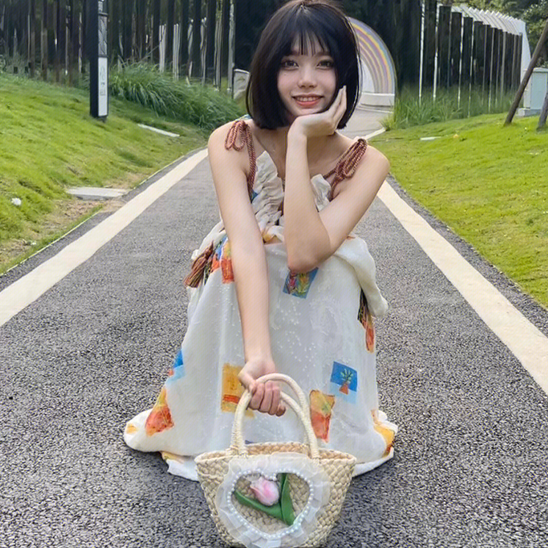 波西米亚多巴胺彩色吊带连衣裙女夏季三亚海边度假穿搭裙子沙滩裙 - 图0