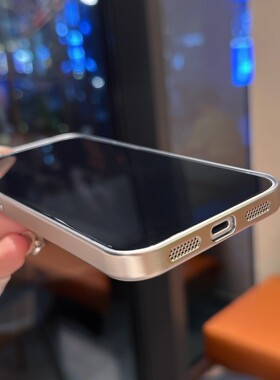 iPhone电镀PC支架透明镜头盖壳