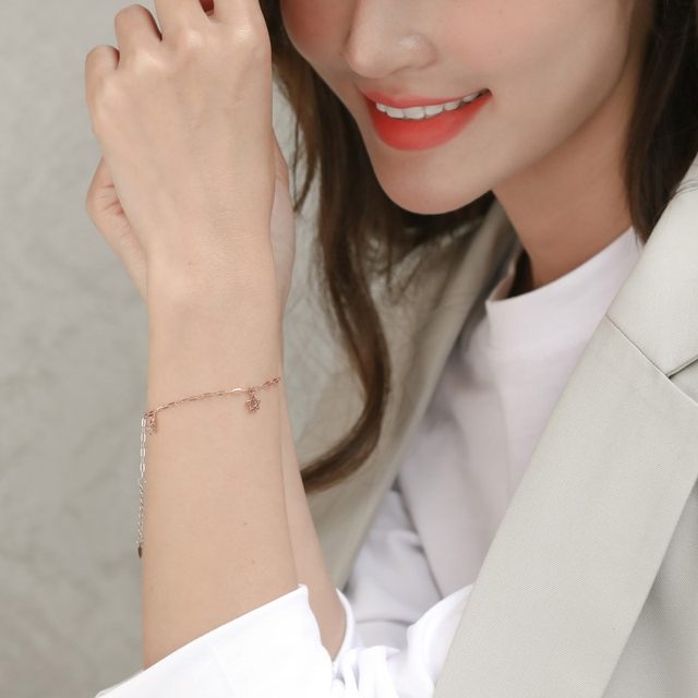 Chow Sang Sang Mint Series Christmas Tree Star Bracelet