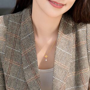 周生生黄金V&A馆藏浪漫系列珍珠皇冠套链项链94384U
